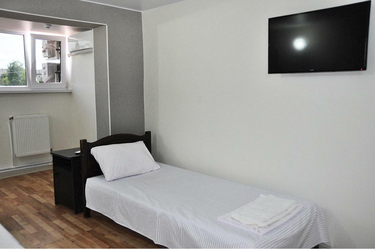 Medelean Hotel Comrat المظهر الخارجي الصورة