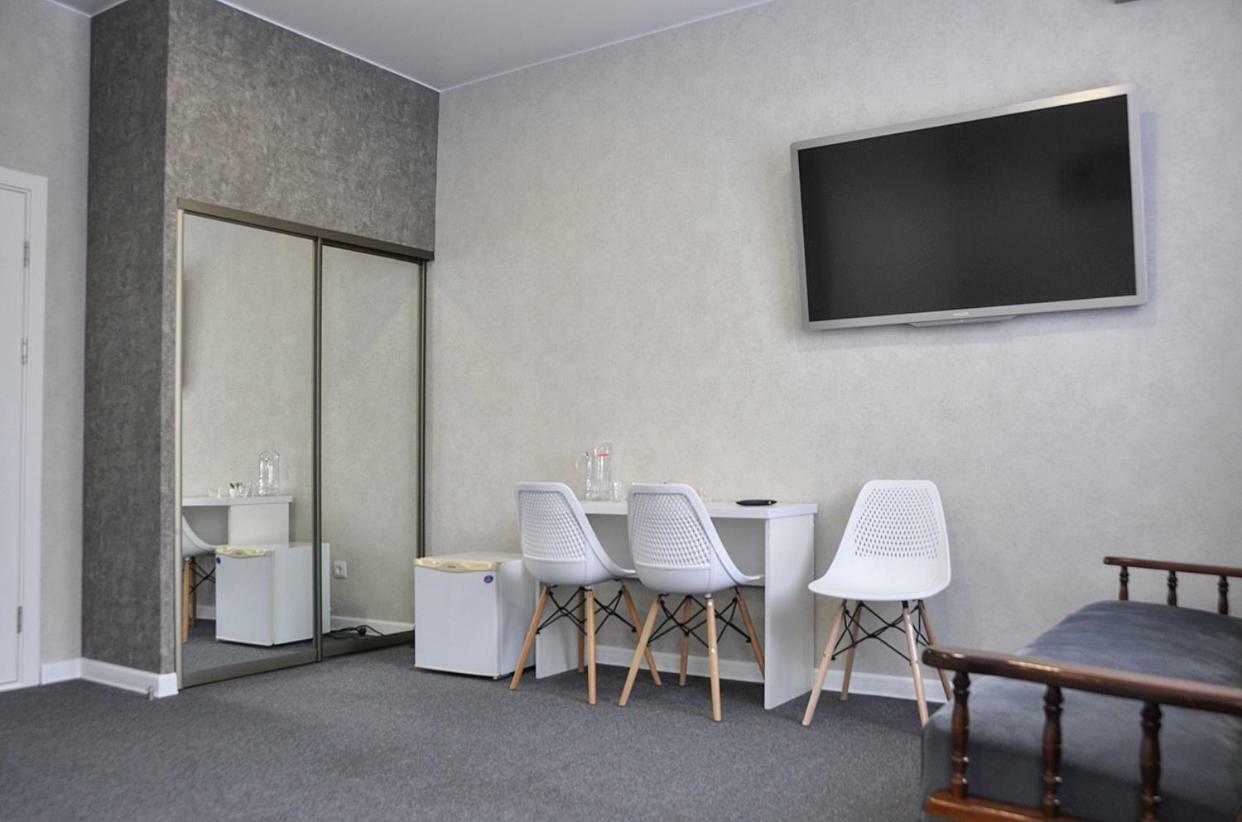 Medelean Hotel Comrat المظهر الخارجي الصورة